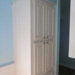 P533 beach house hallway six door pantry
